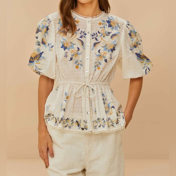 FARM Rio Tops - FARM Rio Mystic Blue Lotus Dreamscape Blouse in Off-White size Medium